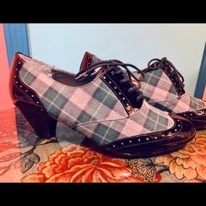 Vintage inspired lace up heels